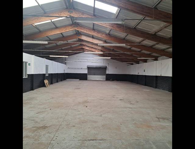INDUSTRIAL PROPERTY TO RENT IN NORTH END